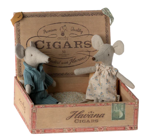 Maileg Mum and Dad Mice | Cigar Box